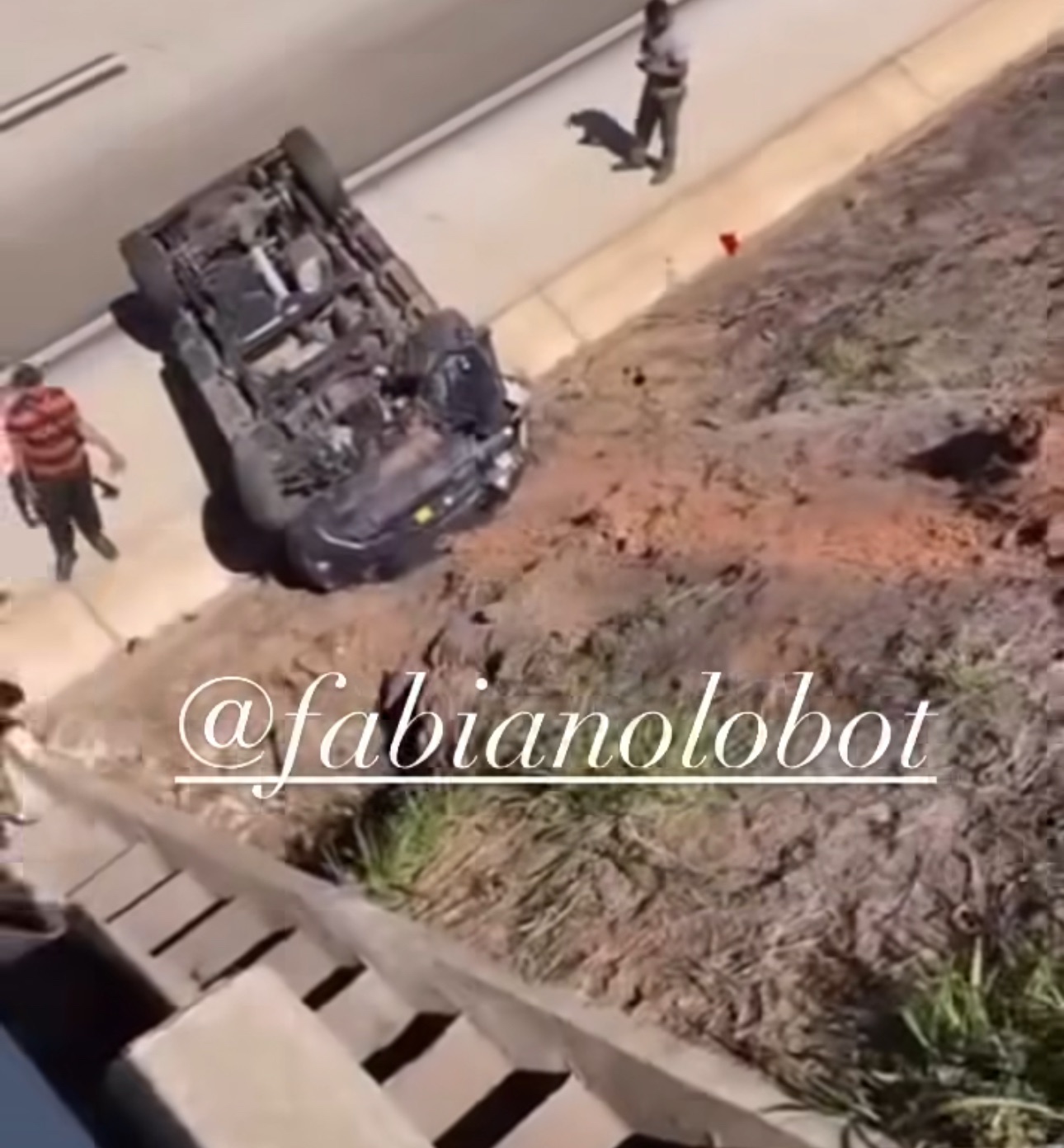  URGENTE: CAMINHONETE DESPENCA DE VIADUTO NA BR-381, NO TREVO DE ROÇAS NOVAS 