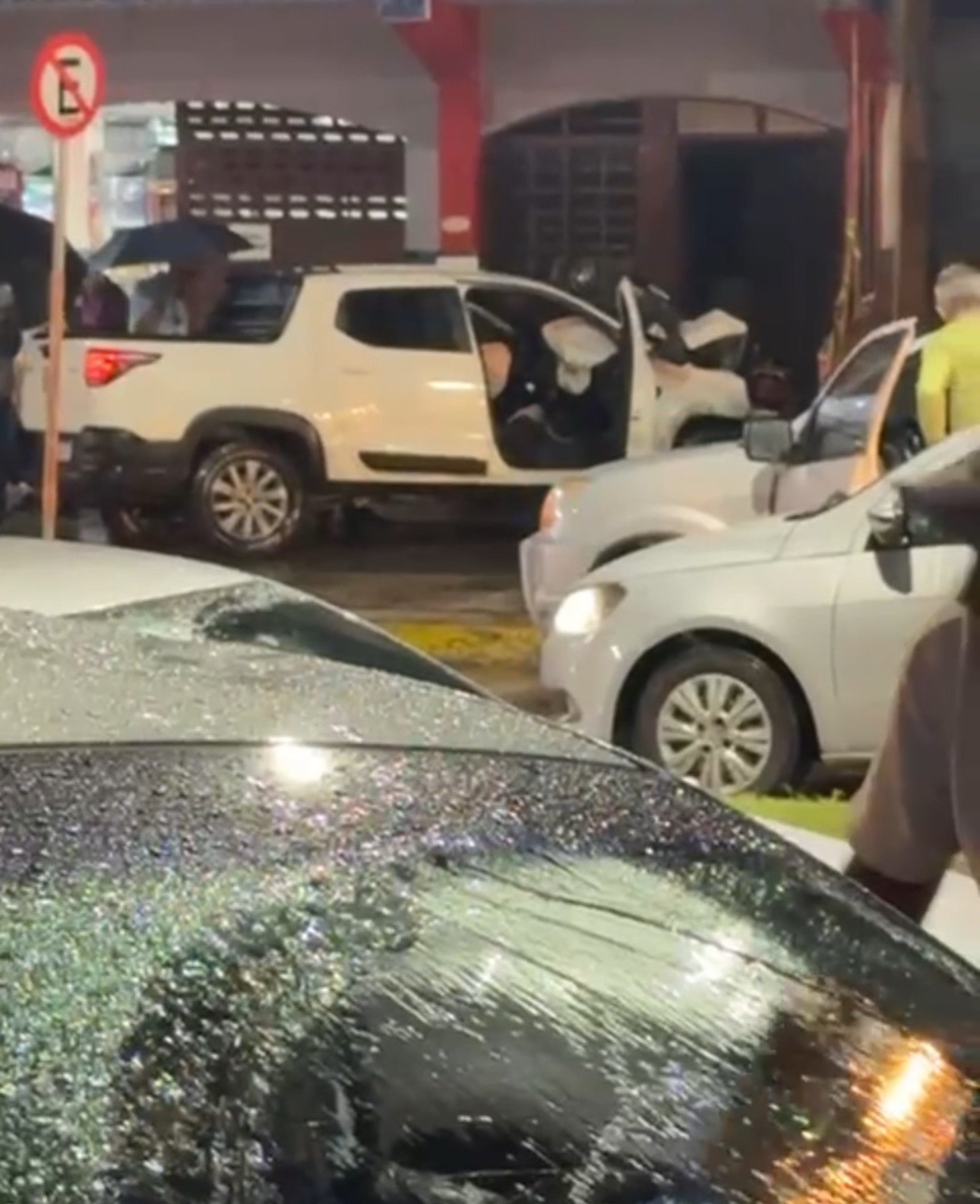 🚨 ACIDENTE GRAVE NO CENTRO DE JOÃO MONLEVADE