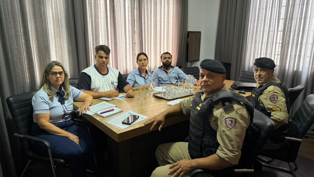17ª Cia PM Ind – Rio Piracicaba | Polícia Militar e organizadores do Carnaval realizam reunião preparatória