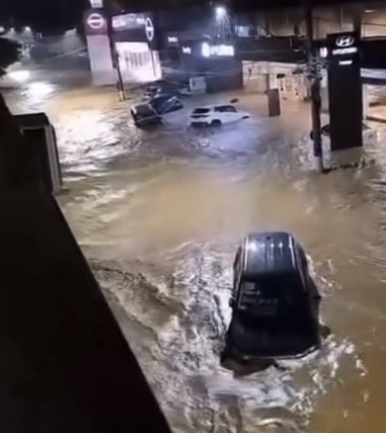 TRAGÉDIA EM JUIZ DE FORA – CHUVAS HISTÓRICAS, MORTES E CALAMIDADE PÚBLICA – MAIS DE 40 PESSOAS DESAPARECIDAS