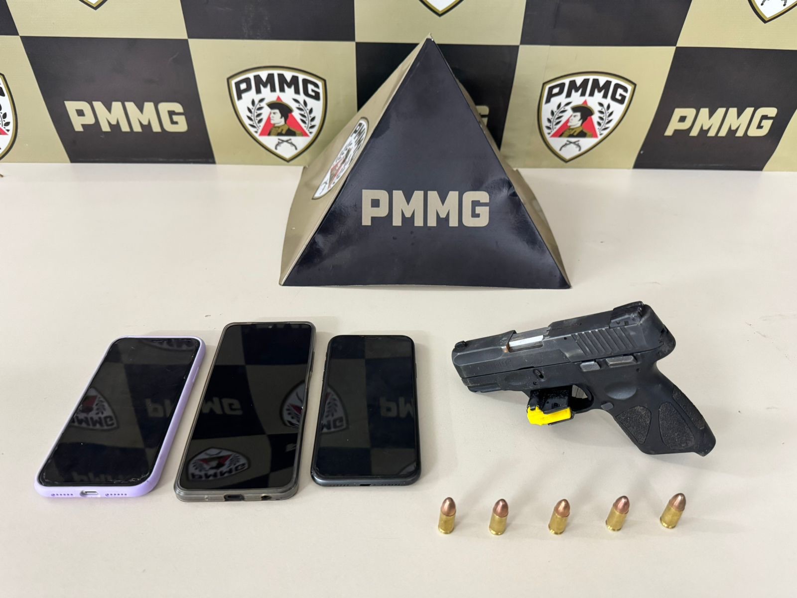 Polícia Militar prende suspeito de tentativa de homicídio e apreende arma na BR-381