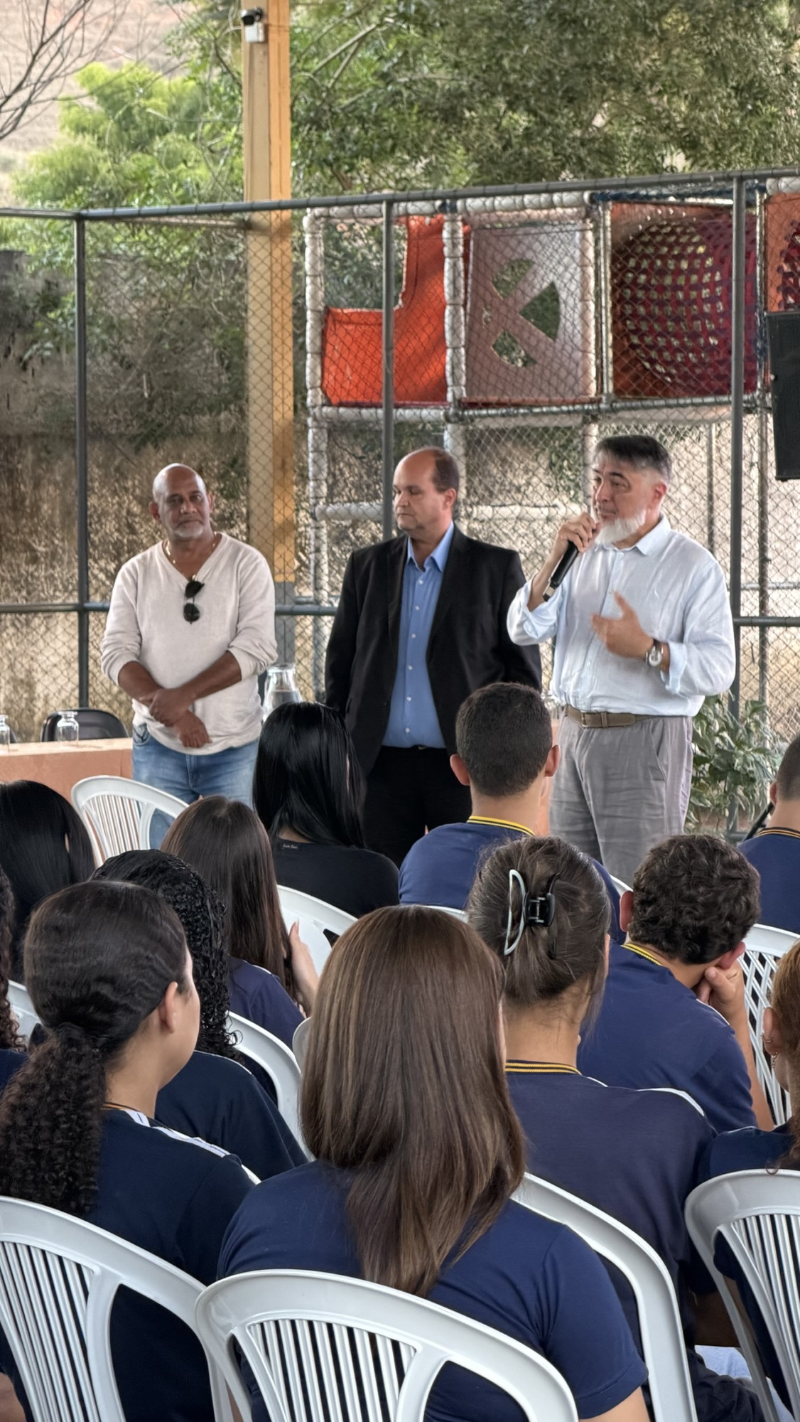 A Prefeitura Municipal de São José do Goiabal, em parceria com o Ministério Público do Estado de Minas Gerais (MPMG), promoveu a palestra “Construindo um Futuro sem Drogas”, uma importante iniciativa que reafirma o compromisso das instituições com a conscientização, a prevenção e a proteção da juventude.